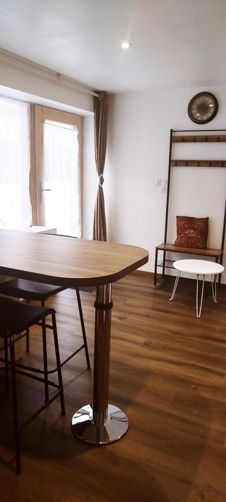 Colibri Apartment *